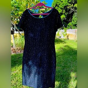 St John dress size 10! Like new! Pretty stretching comfortable!!